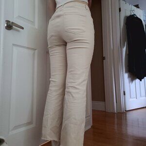 White raw jeans